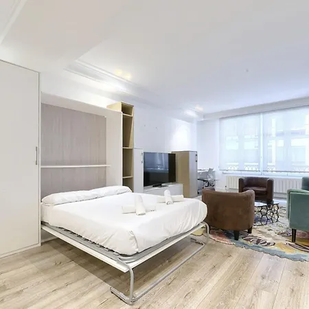 Near Museum Luxury By Next Stop *