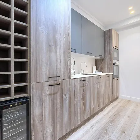 Near Museum Luxury By Next Stop * Bilbao