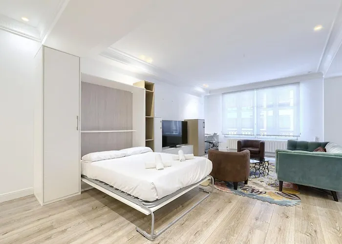 Near Museum Luxury By Next Stop *