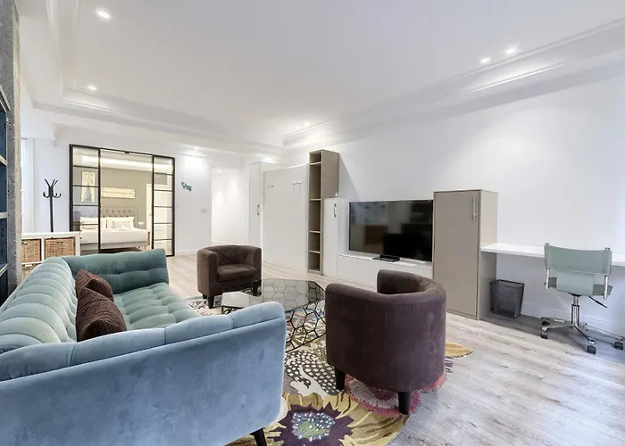 Near Museum Luxury By Next Stop Appartement *